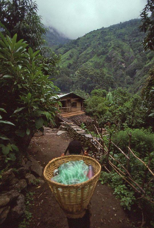 WT 1000 149-32 Nepal On the Annapurna Circuit.jpg